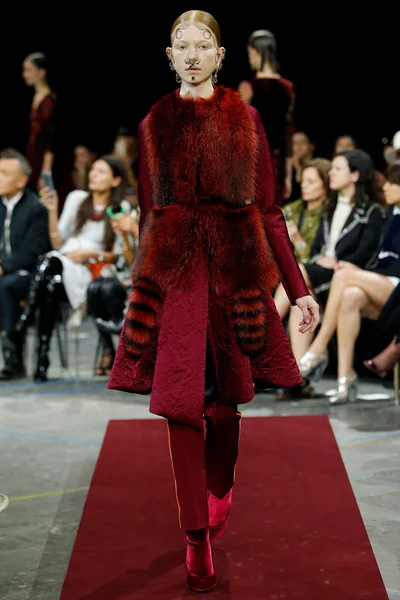 Look 20